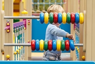 abacus-helps-child.jpg